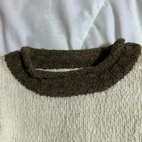 VTG Women SM Cream Knit Sweater Hand Embroidered Yarn and Button Tree Design - Picture 9 of 12